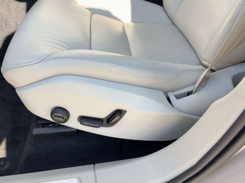 Certified 2023 Volvo XC60 T8 Plus w/ Climate Package image 13