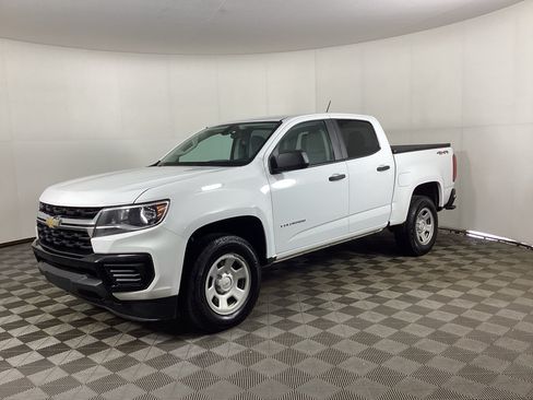 Used 2021 Chevrolet Colorado W/T w/ WT Convenience Package AWD/4WD image 4