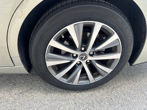 Used 2021 Lexus ES 350 w/ Premium Package FWD image 12