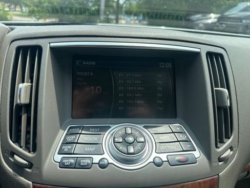 Used 2009 INFINITI G37 x Sedan w/ Premium Pkg AWD/4WD image 18