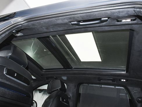 Used 2024 BMW X5 M60i image 69