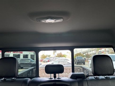 Used 2018 Ford F250 Lariat w/ Lariat Ultimate Package AWD/4WD image 46