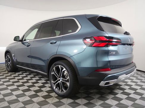 New 2026 BMW X5 xDrive40i AWD/4WD image 5