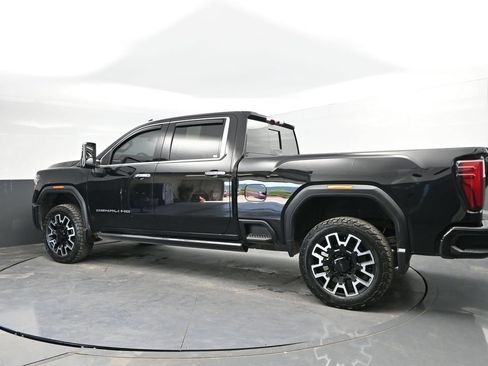 Used 2025 GMC Sierra 2500 Denali Ultimate AWD/4WD image 7