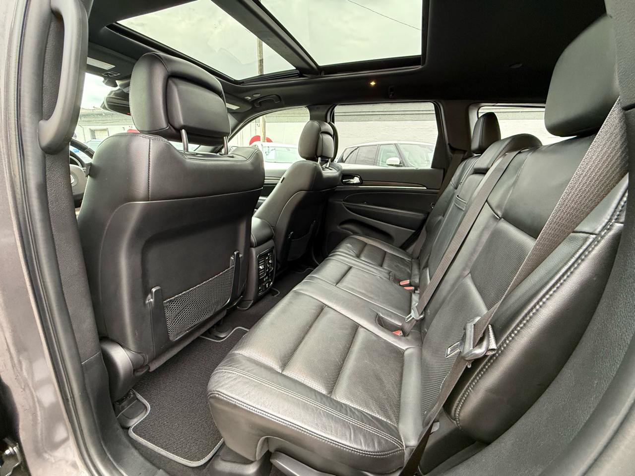 Used 2021 Jeep Grand Cherokee Limited w/ Quick Order Package 28K 80th AWD/4WD image 18
