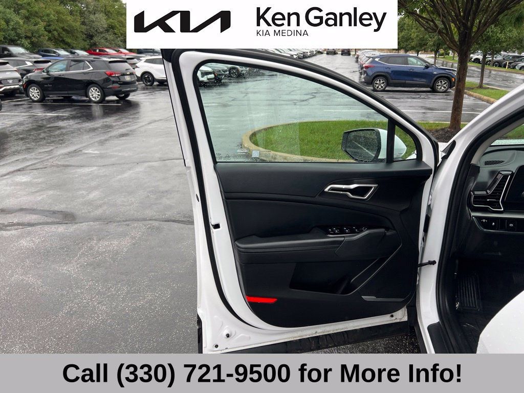 Certified 2024 Kia Sportage EX FWD image 24