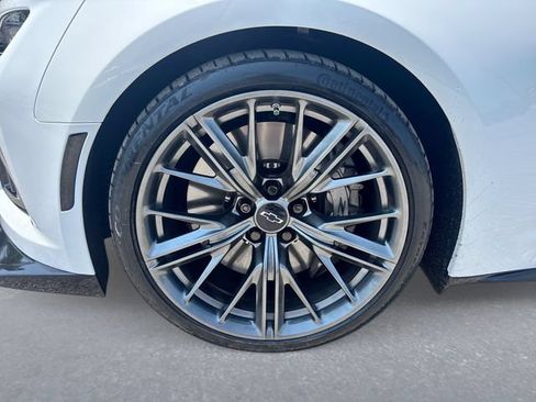 Used 2022 Chevrolet Camaro ZL1 RWD image 10