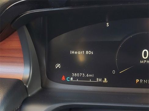 Used 2023 Lincoln Aviator Reserve w/ Equipment Group 201A image 15