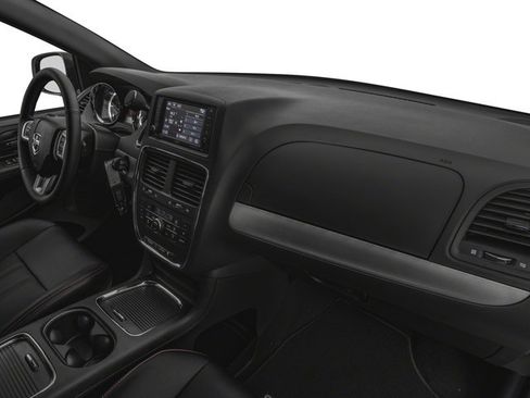 Used 2017 Dodge Grand Caravan GT FWD image 20