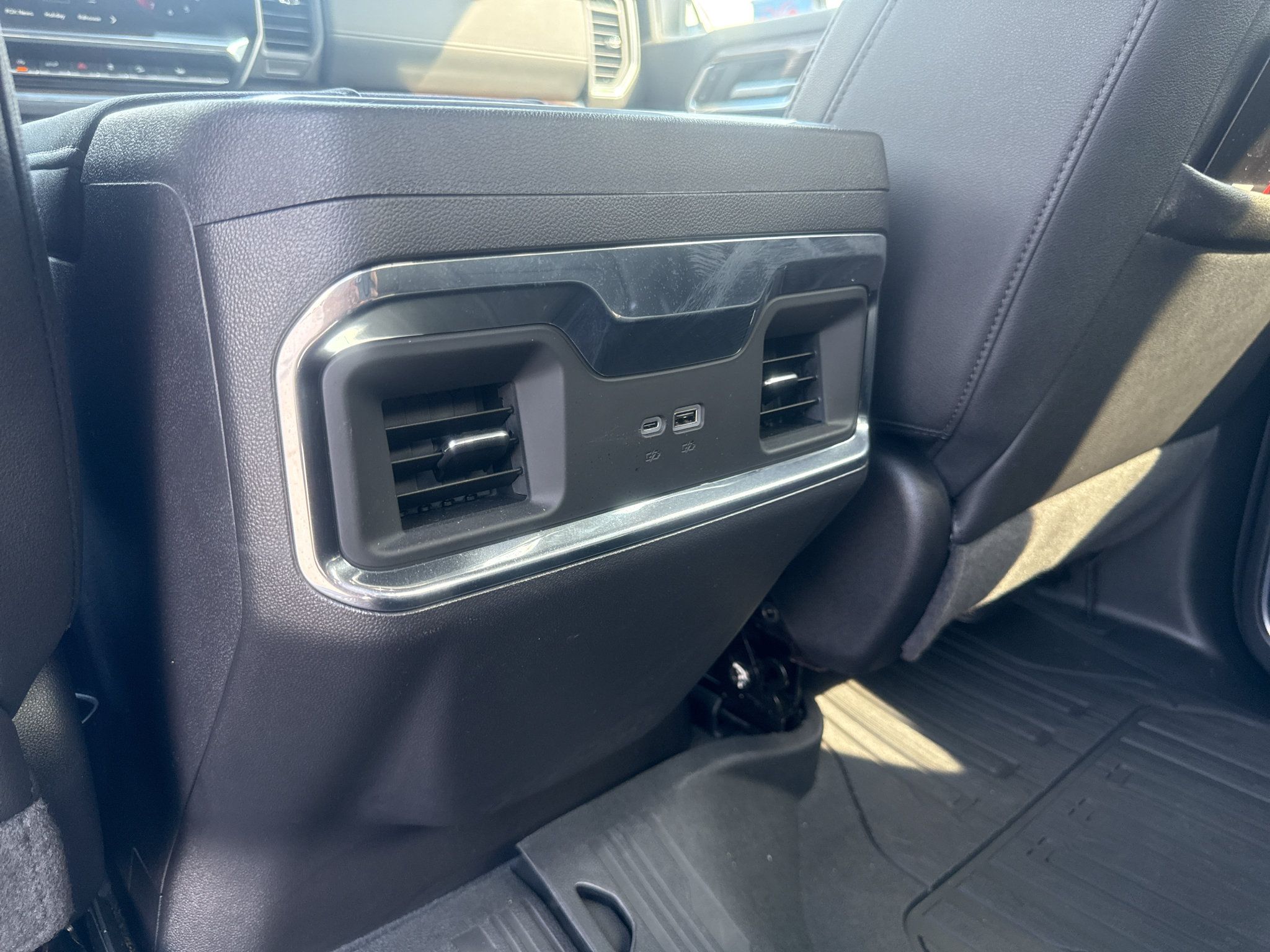 Used 2024 GMC Sierra 1500 Elevation w/ Elevation Premium Package AWD/4WD image 15