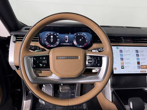 Used 2024 Land Rover Range Rover SE AWD/4WD image 18