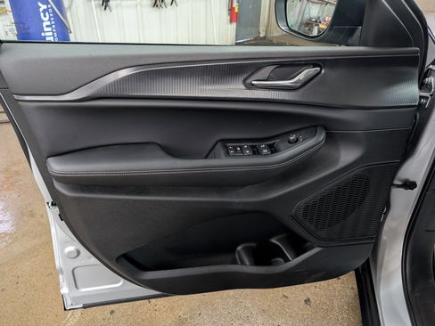 New 2025 Jeep Grand Cherokee Laredo X w/ Trailer Tow Package image 13