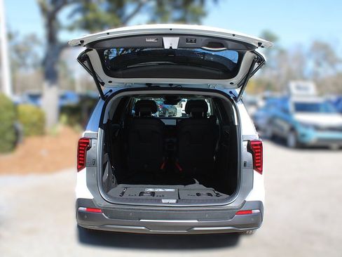 New 2026 Kia Carnival SX Prestige FWD image 13