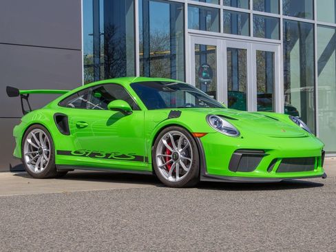 Used 2019 Porsche 911 GT3 RS RWD image 3