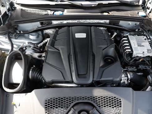 Used 2023 Porsche Macan GTS image 23