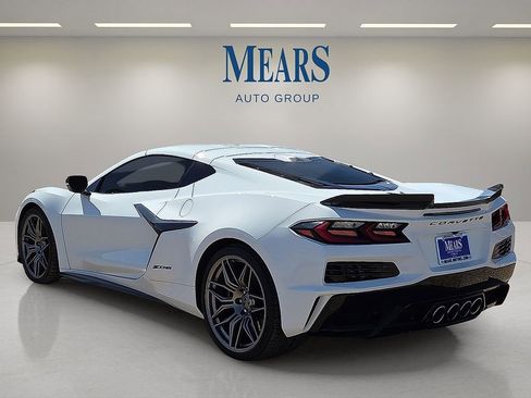 Used 2024 Chevrolet Corvette Z06 w/ Battery Protection Package image 3