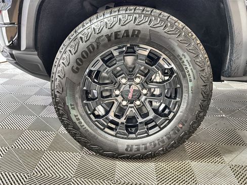 New 2026 GMC Canyon Elevation w/ Convenience Package image 12