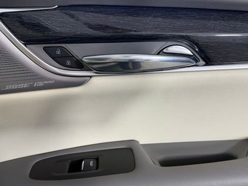 Used 2021 Cadillac XT6 Premium Luxury FWD image 36