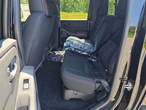 New 2026 Nissan Frontier PRO-4X w/ Tow Package AWD/4WD image 26
