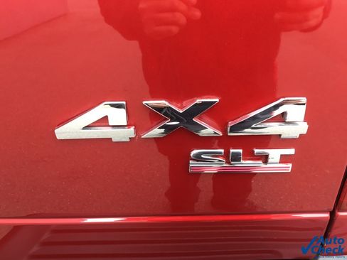 Used 2006 Dodge Ram 2500 Truck SLT image 19