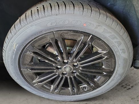 New 2026 Land Rover Range Rover Evoque Dynamic SE image 12