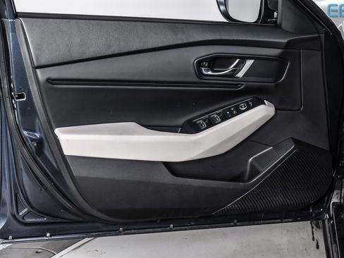 Used 2023 Honda Accord EX image 12