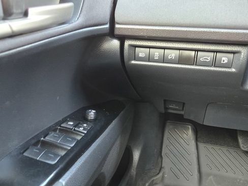 Used 2025 Toyota Camry LE FWD image 18