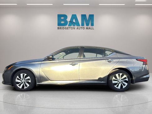 Used 2023 Nissan Altima 2.5 S image 4
