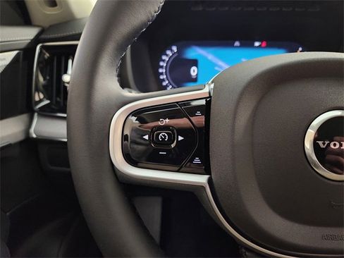 New 2026 Volvo XC90 B6 Ultra w/ Protection Package Premier image 28