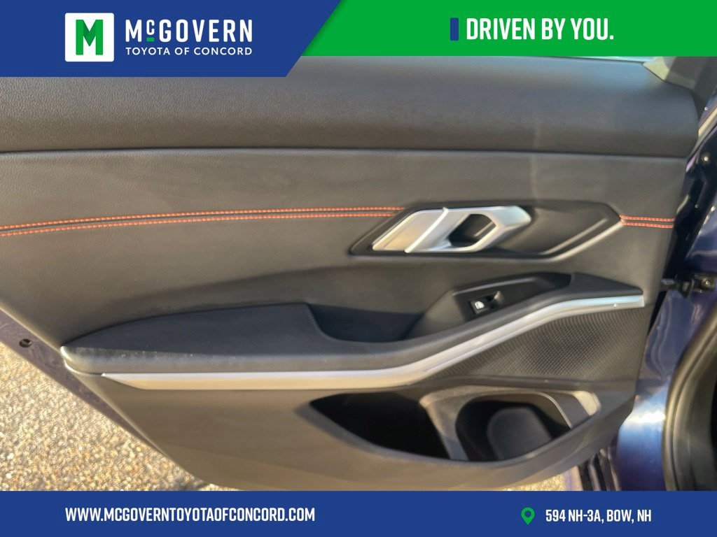 Used 2020 BMW 330i xDrive Sedan w/ Premium Package AWD/4WD image 25