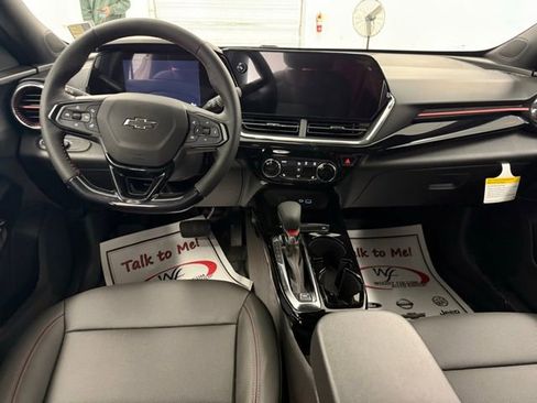 New 2026 Chevrolet Trax RS w/ Sunroof Package image 18