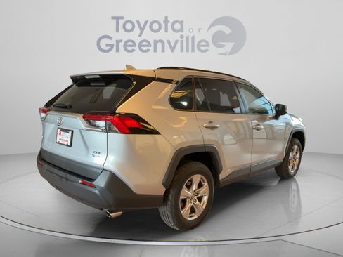 Certified 2025 Toyota RAV4 XLE AWD/4WD image 6