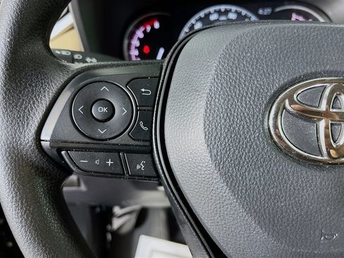 Used 2025 Toyota RAV4 LE FWD image 14