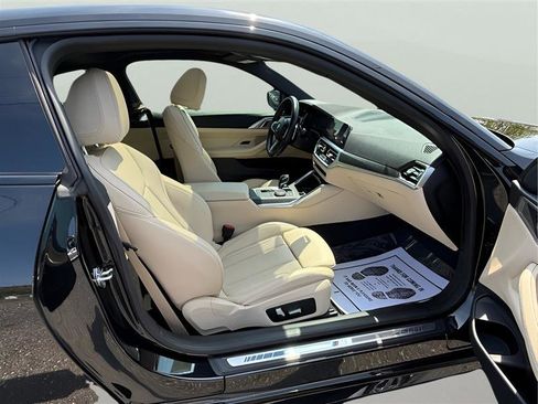 Used 2022 BMW M440i Coupe w/ Premium Package image 27