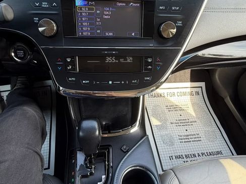 Used 2013 Toyota Avalon XLE FWD image 17