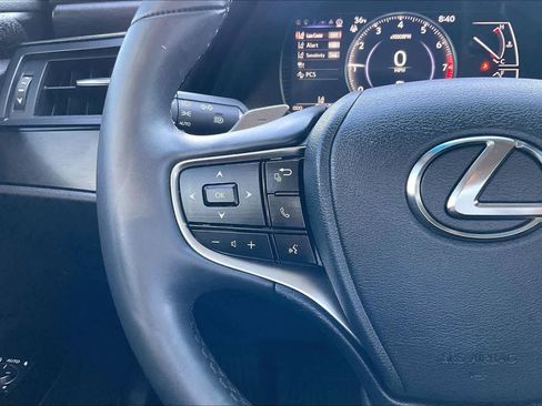 Certified 2024 Lexus ES 350 w/ Premium Package image 22