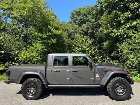 Used 2023 Jeep Gladiator Mojave w/ LED Lighting Group AWD/4WD image 5