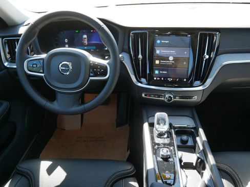 New 2025 Volvo V60 B5 Cross Country Ultra w/ Protection Package Premier image 7