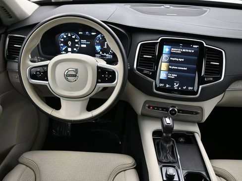 Used 2022 Volvo XC90 T6 Inscription w/ Climate Package image 6