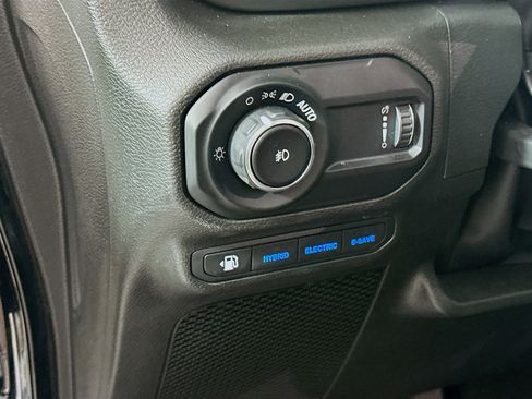 Used 2023 Jeep Wrangler Unlimited w/ 8.4" Radio Group AWD/4WD image 16