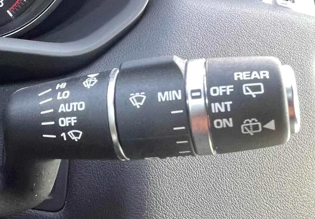 Used 2016 Land Rover Range Rover Sport SE AWD/4WD image 21