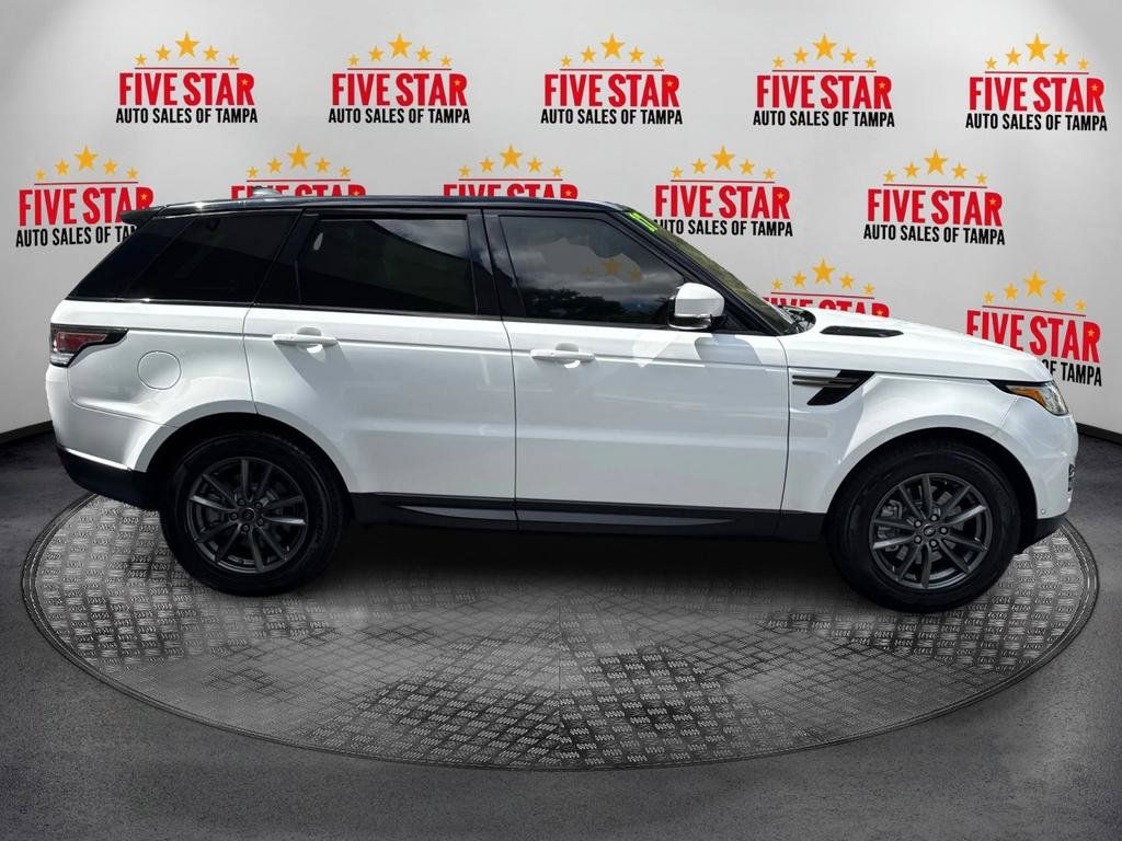 Used 2017 Land Rover Range Rover Sport SE AWD/4WD image 8