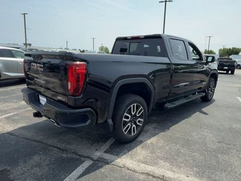 Used 2023 GMC Sierra 1500 AT4 w/ AT4 Preferred Package AWD/4WD image 8