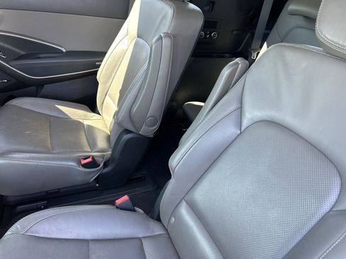 Used 2017 Hyundai Santa Fe Limited image 42