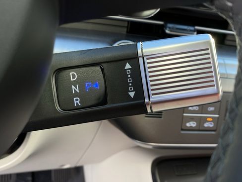 Used 2024 Hyundai Kona SEL w/ Convenience Package image 15