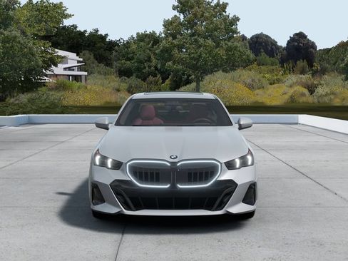 New 2027 BMW 530i w/ M Sport Package RWD image 3