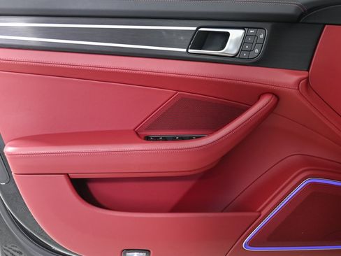 Certified 2023 Porsche Panamera GTS image 6