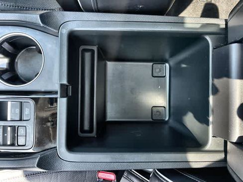 Certified 2023 Honda Pilot Elite image 27
