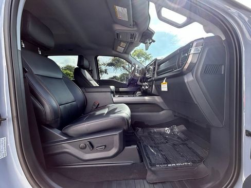 New 2026 Ford F250 Lariat w/ Black Appearance Package AWD/4WD image 27