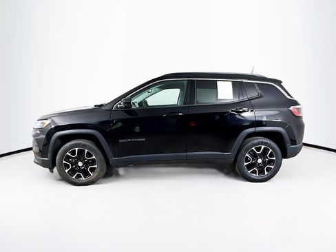 Used 2022 Jeep Compass Latitude AWD/4WD image 7